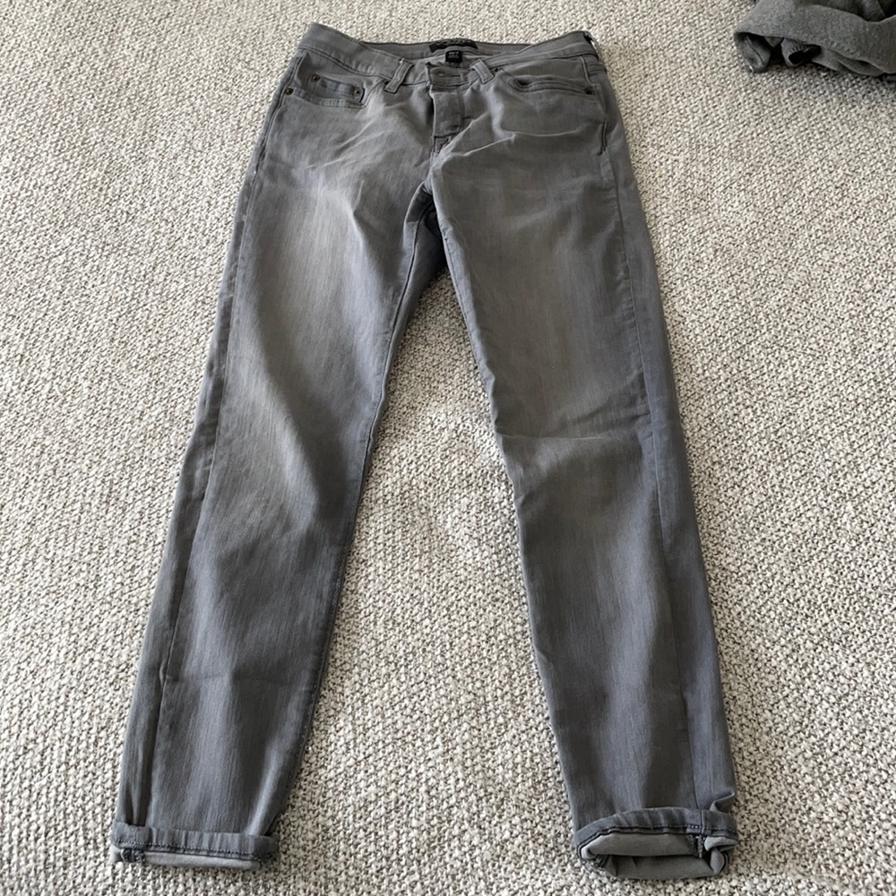 Grey wash banana republic jeans. Size 2/26